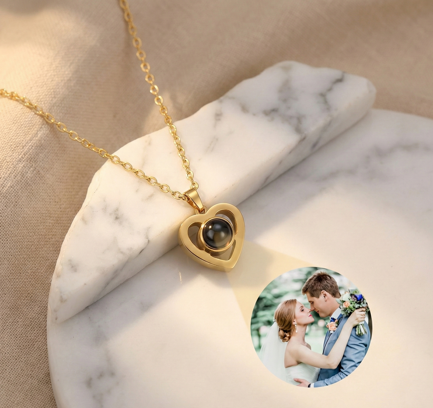 Il Mio Cuore® Photo Projection Necklace – Personalized Heart Necklace with Hidden Photo