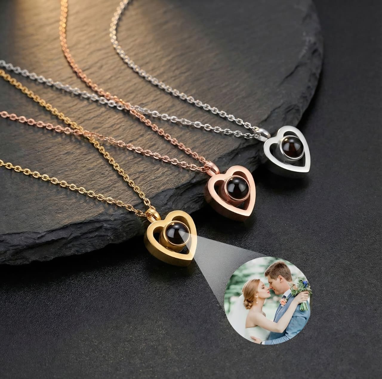 Il Mio Cuore® Photo Projection Necklace – Personalized Heart Necklace with Hidden Photo